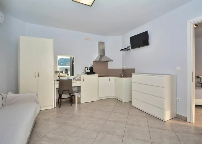 Dardiza Boutique מלון ארמיוני